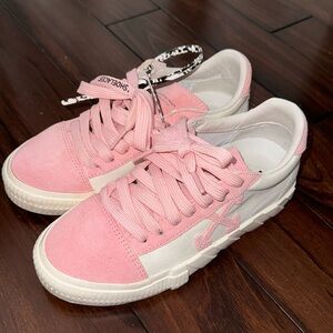 Off White pink vulcanized sneakers